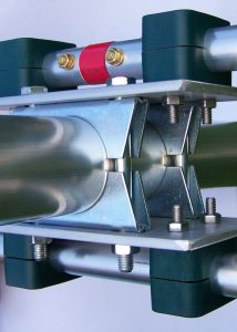 feedpoint folded dipole